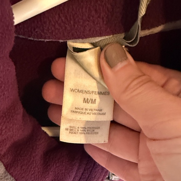 Women’s North Face Fleece - Picture 2 of 4